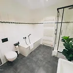 Rr - Modern Living - 84 Qm - Kitchen - Parking Apartment *