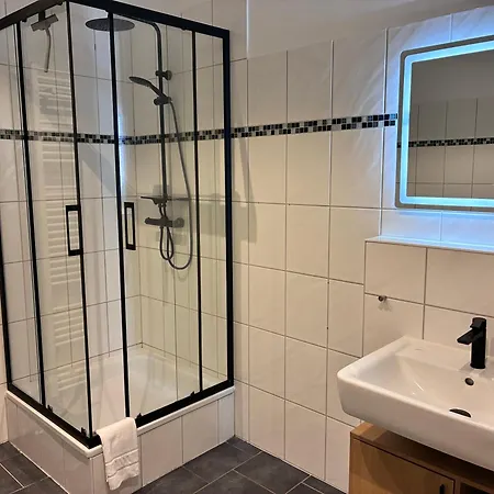 Rr - Modern Living - 1 - 84 Qm - Kitchen - Parking