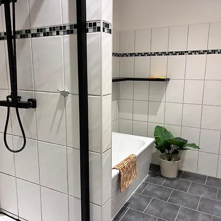 Rr - Modern Living - 1 - 84 Qm - Kitchen - Parking Magdeburg