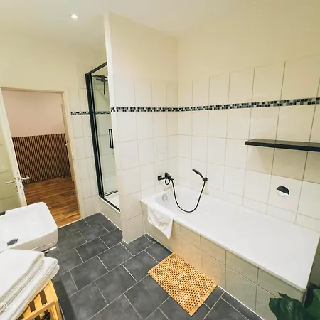 Rr - Modern Living - 84 Qm - Kitchen - Parking Appartement
